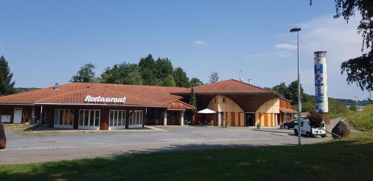 Hotel Eco Logis Espace Bellevue Semeac Екстер'єр фото