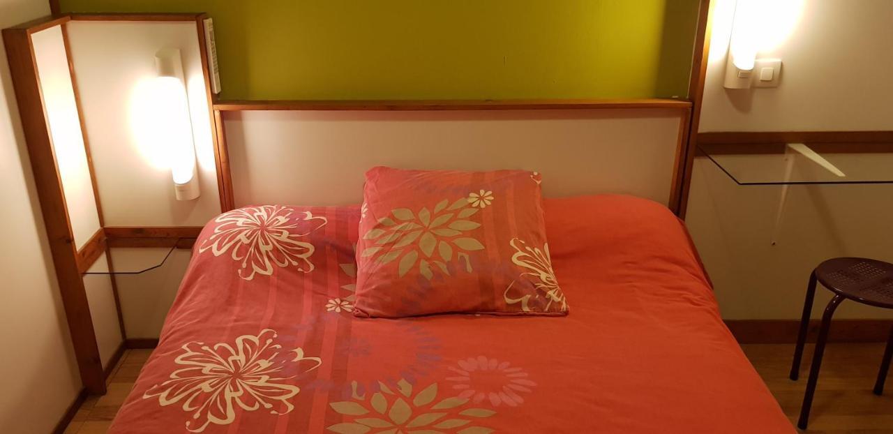 Hotel Eco Logis Espace Bellevue Semeac Екстер'єр фото