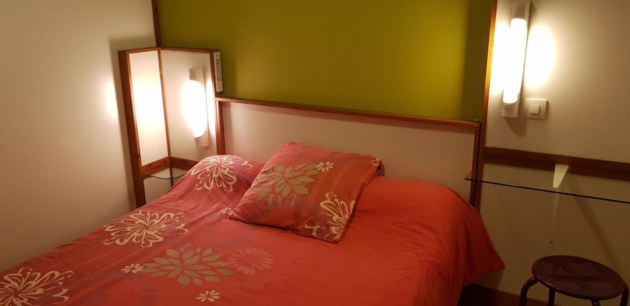 Hotel Eco Logis Espace Bellevue Semeac Екстер'єр фото